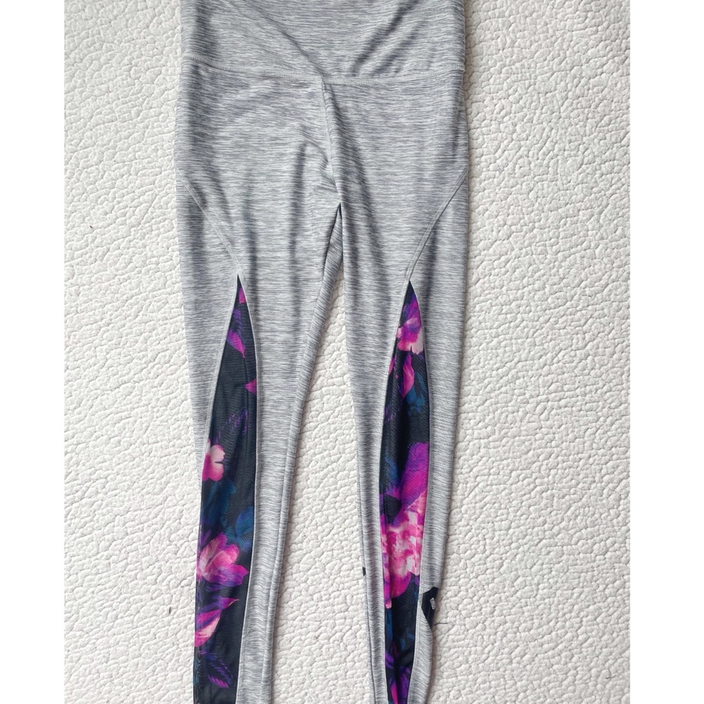 PINK Ultimate Mesh Panel Floral Multicolored Gray Workout High Waist  Leggings